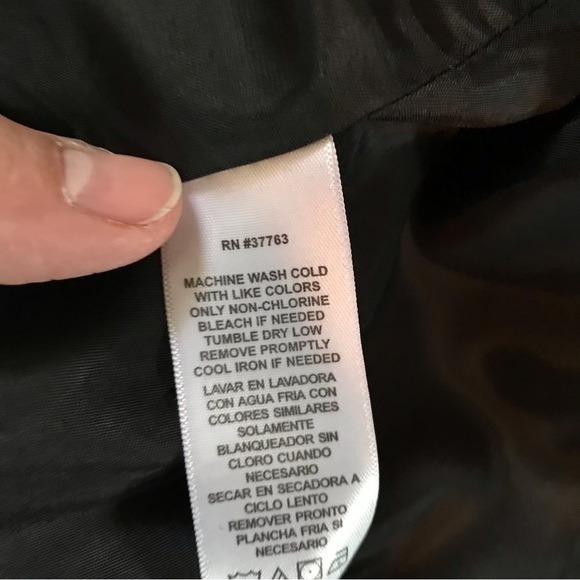 𝅺WOMEN’S jacket/ blazer by Shelli Segal.  Size 8. Black. - Picture 7 of 8